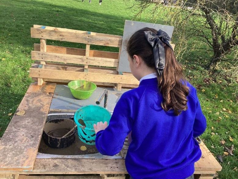 Mud Kitchen 